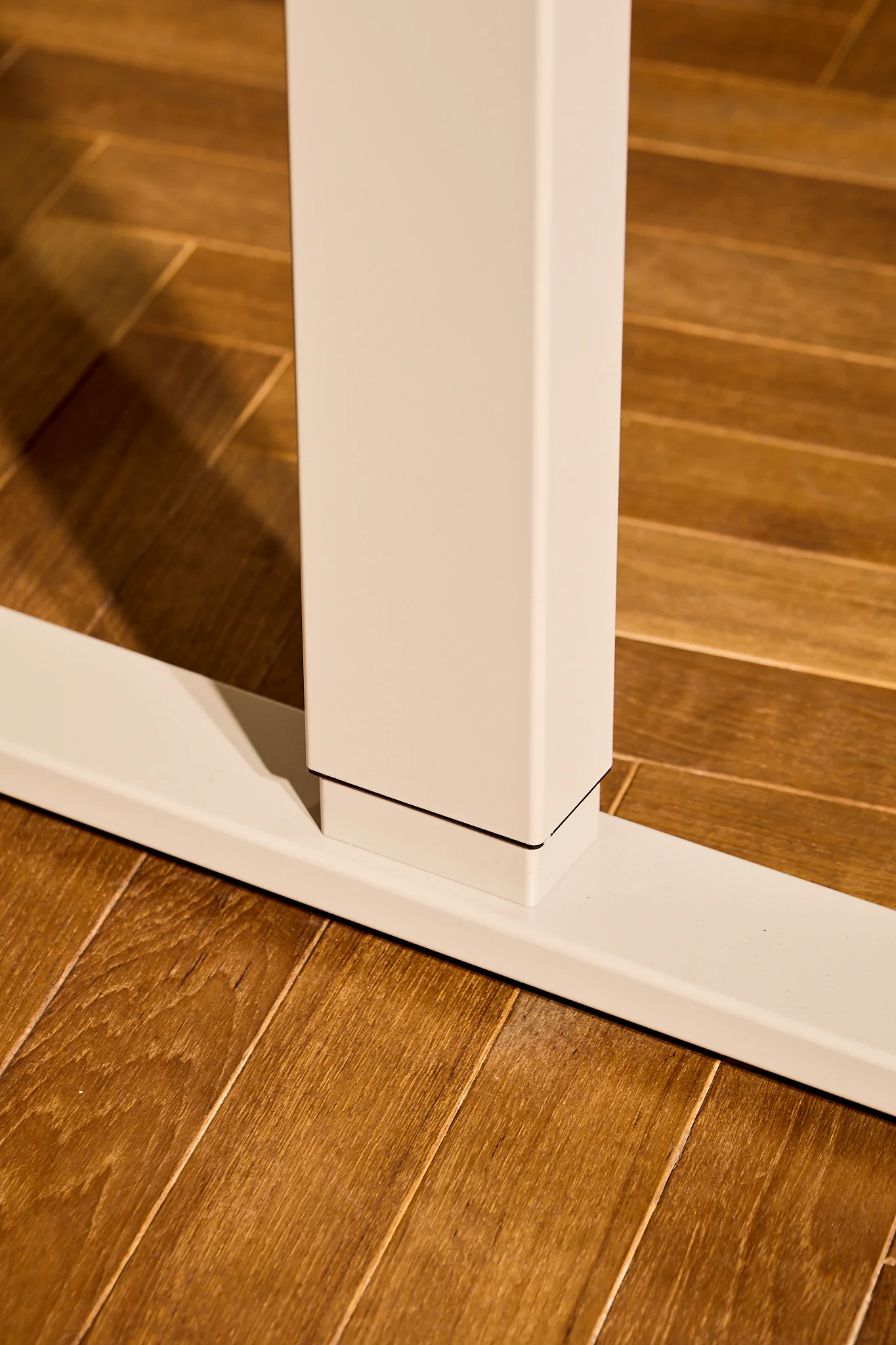 AnyDesk Hub Electric Sit-To-Stand Desk - Image 15