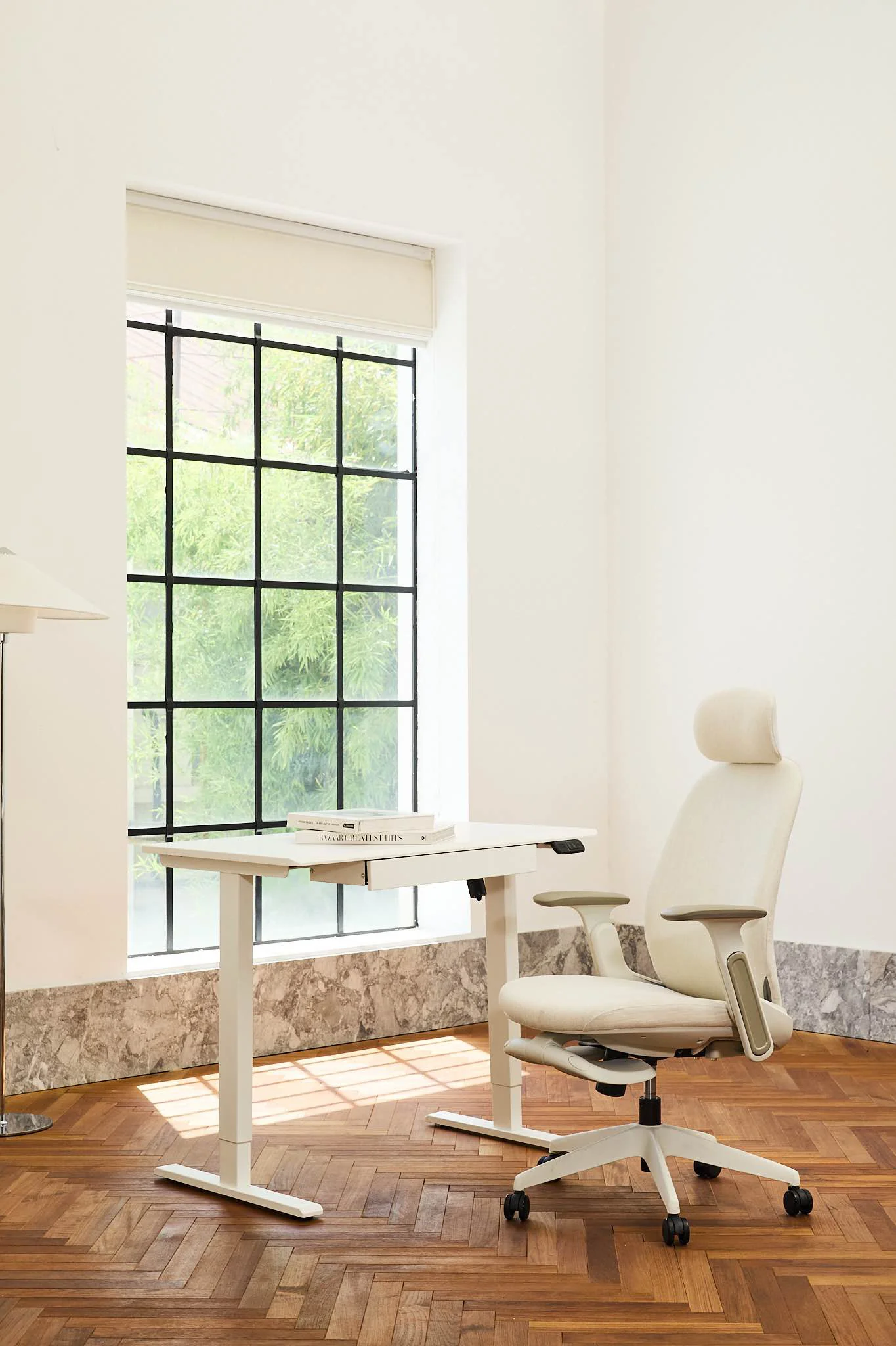 AnyDesk Hub Electric Sit-To-Stand Desk - Image 36