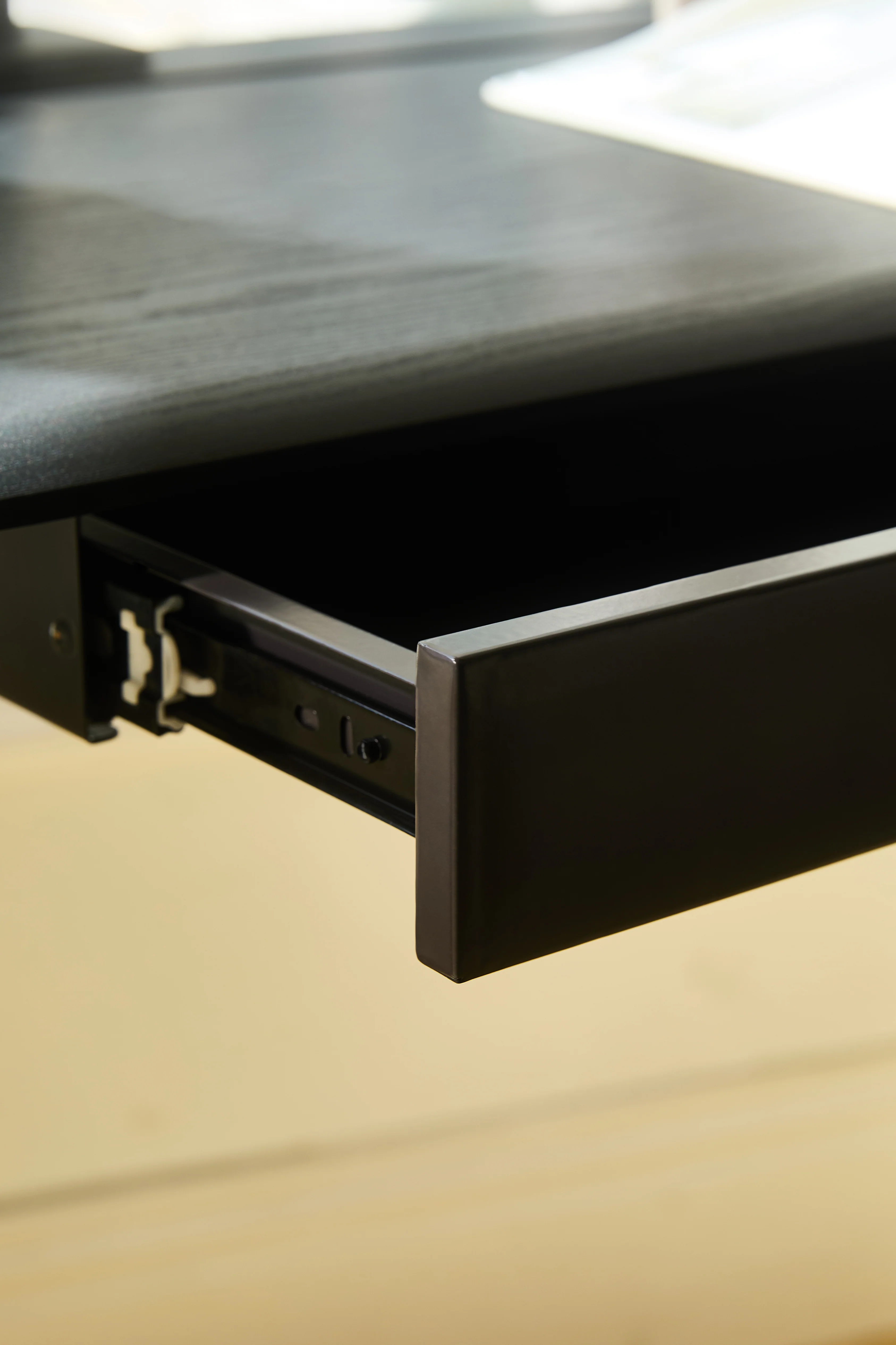 AnyDesk Hub Electric Sit-To-Stand Desk - Image 39