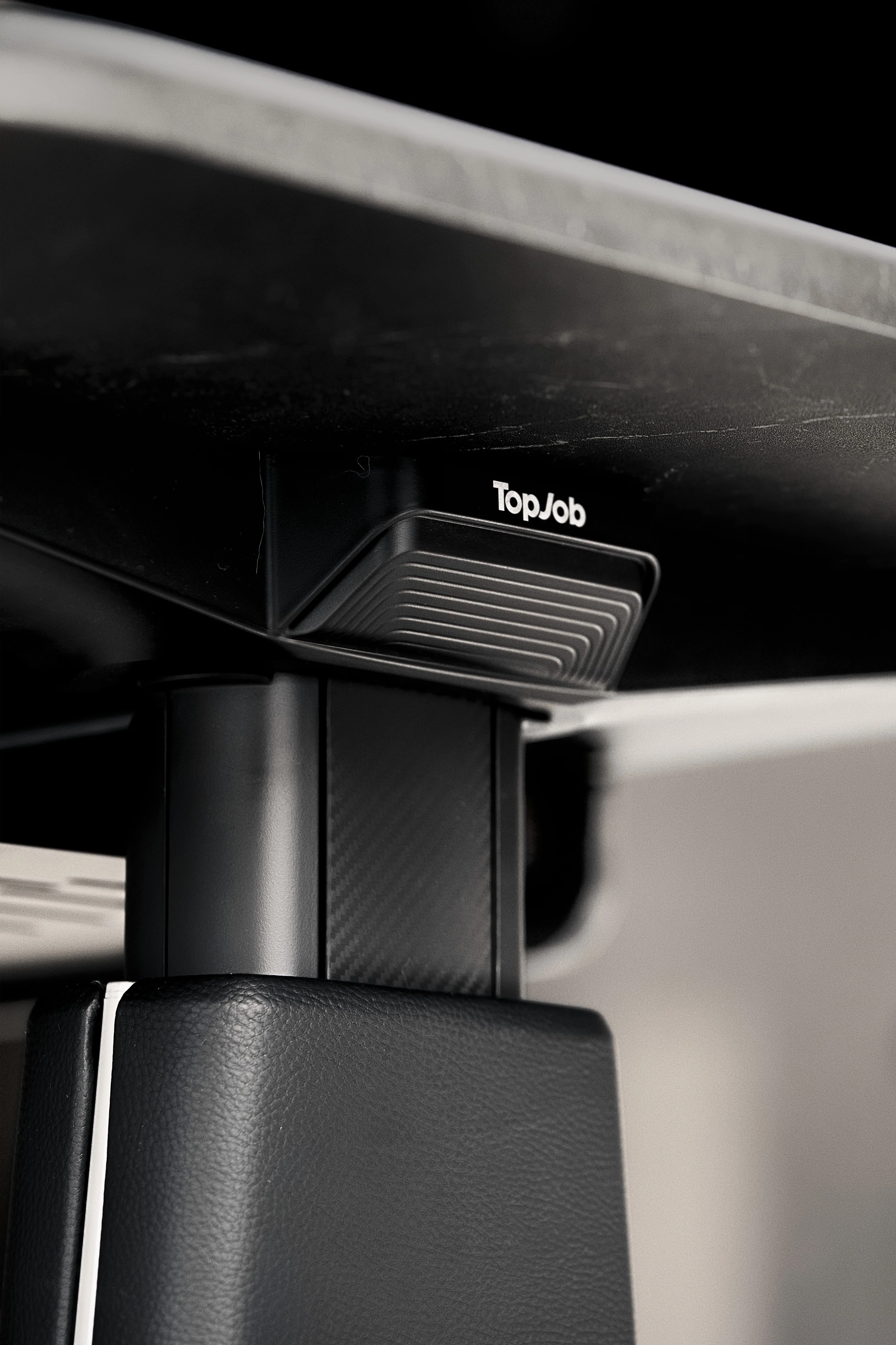 DUNE Wellness Motion Electric Sit-To-Stand Desk - Image 34