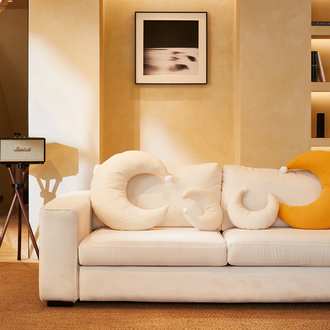 ErgoBoo Ergonomic Pillow Set - Image 5