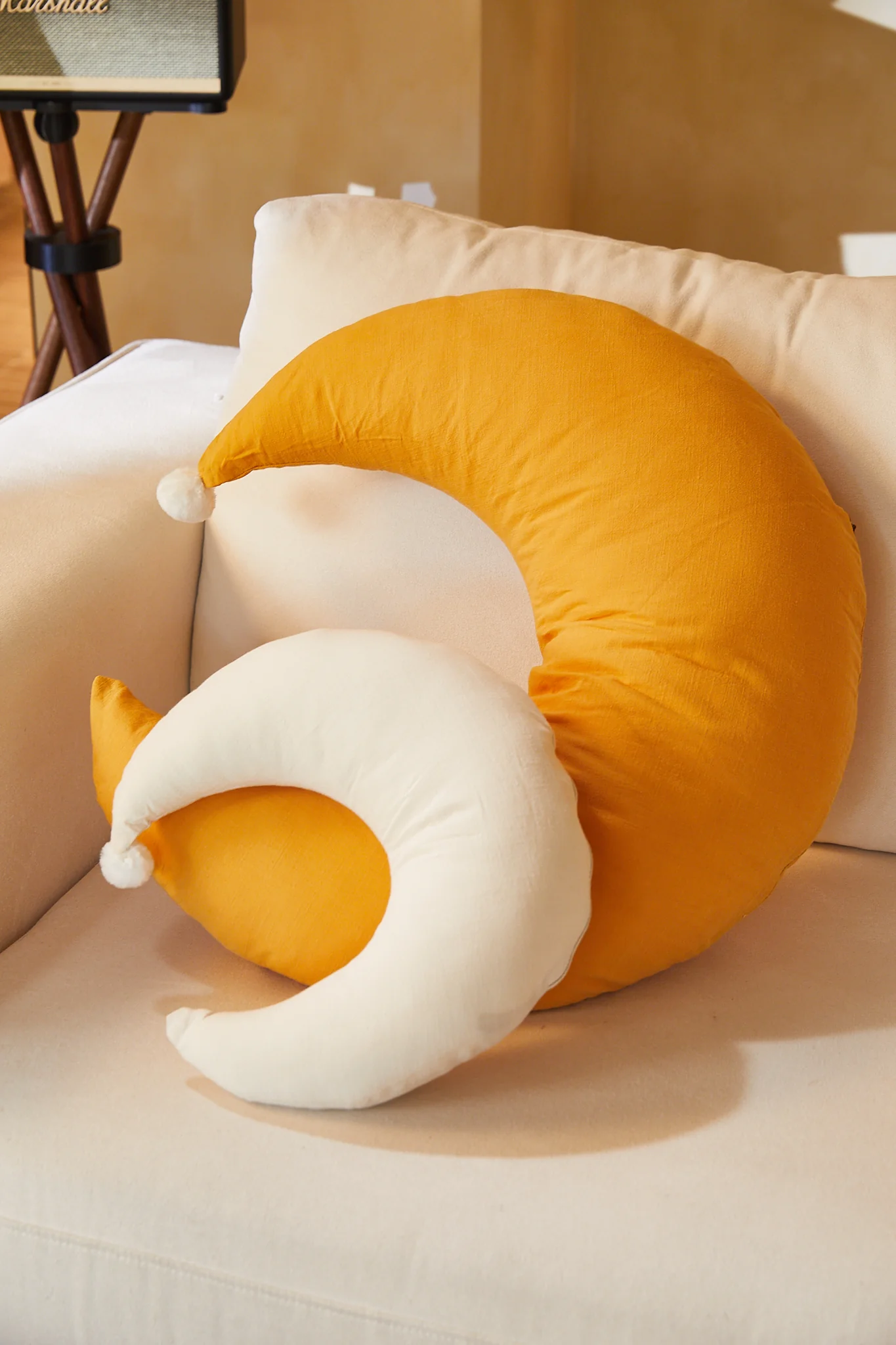 ErgoBoo Ergonomic Pillow Set - Image 9
